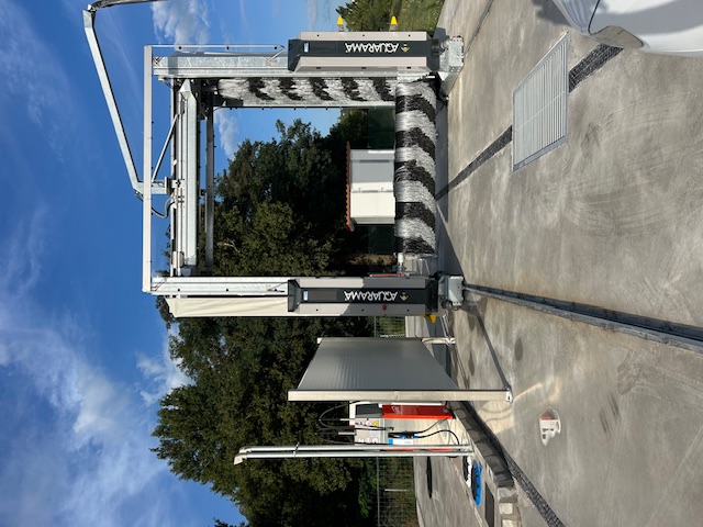 Puente de lavado privado instalado para Transportes Laredo