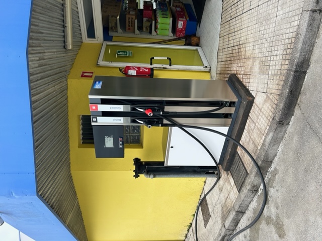 Instalación completa de surtidores desatendidos